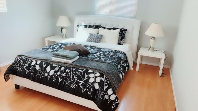 Pasadena Single House 3B1B 三房一厅一厨一浴 Lägenhet Exteriör bild